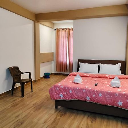 Aroma Inn Shillong Dış mekan fotoğraf