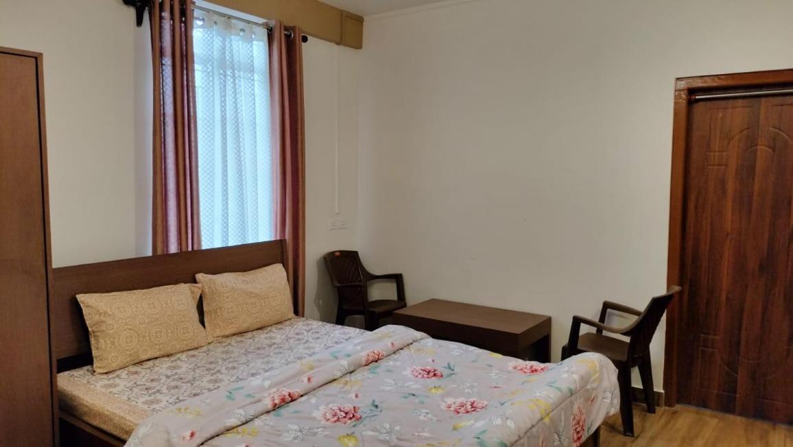 Aroma Inn Shillong Dış mekan fotoğraf