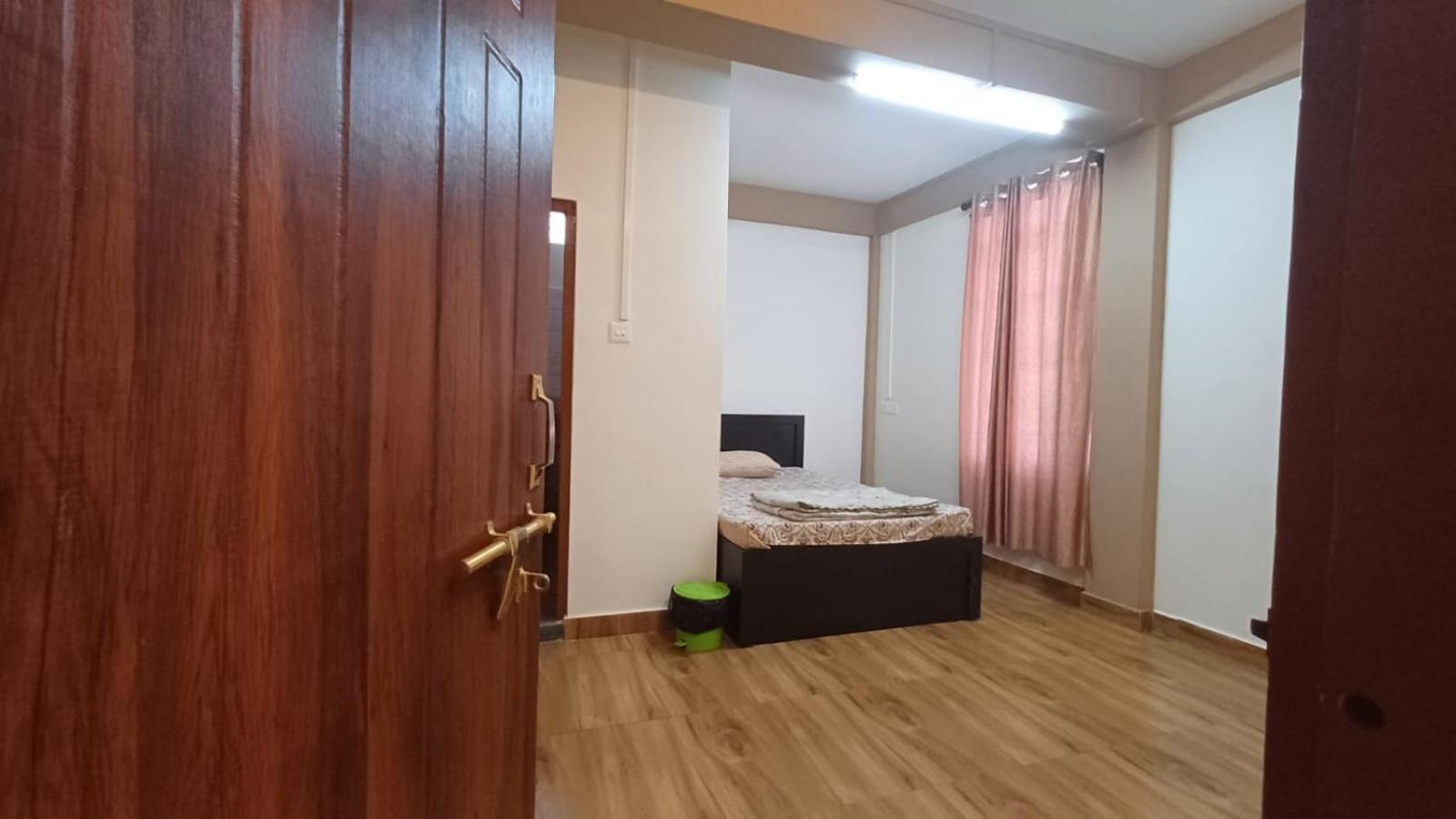 Aroma Inn Shillong Dış mekan fotoğraf