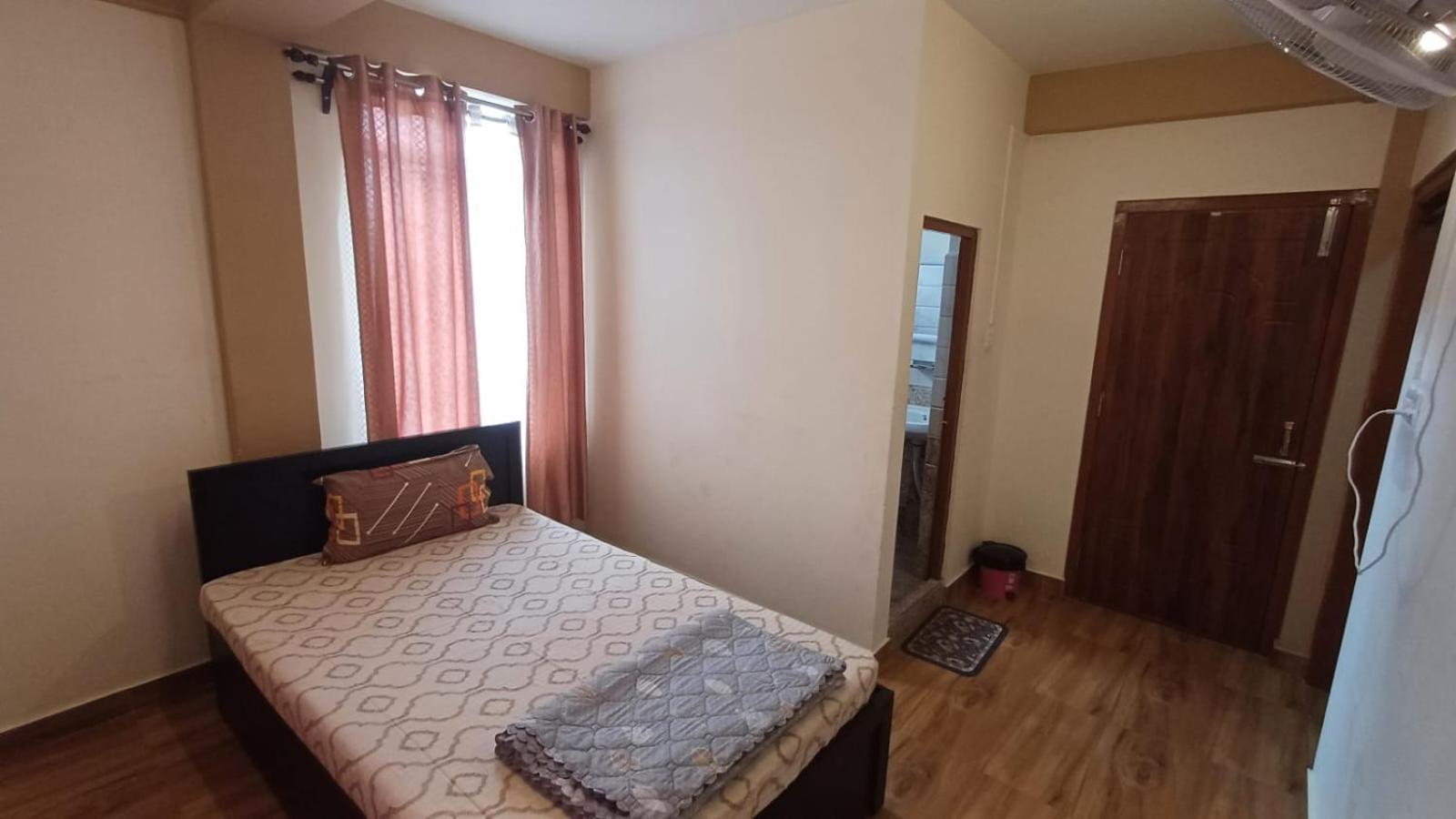 Aroma Inn Shillong Dış mekan fotoğraf