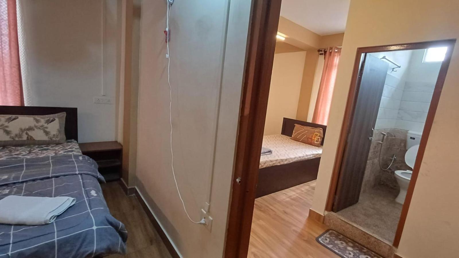 Aroma Inn Shillong Dış mekan fotoğraf