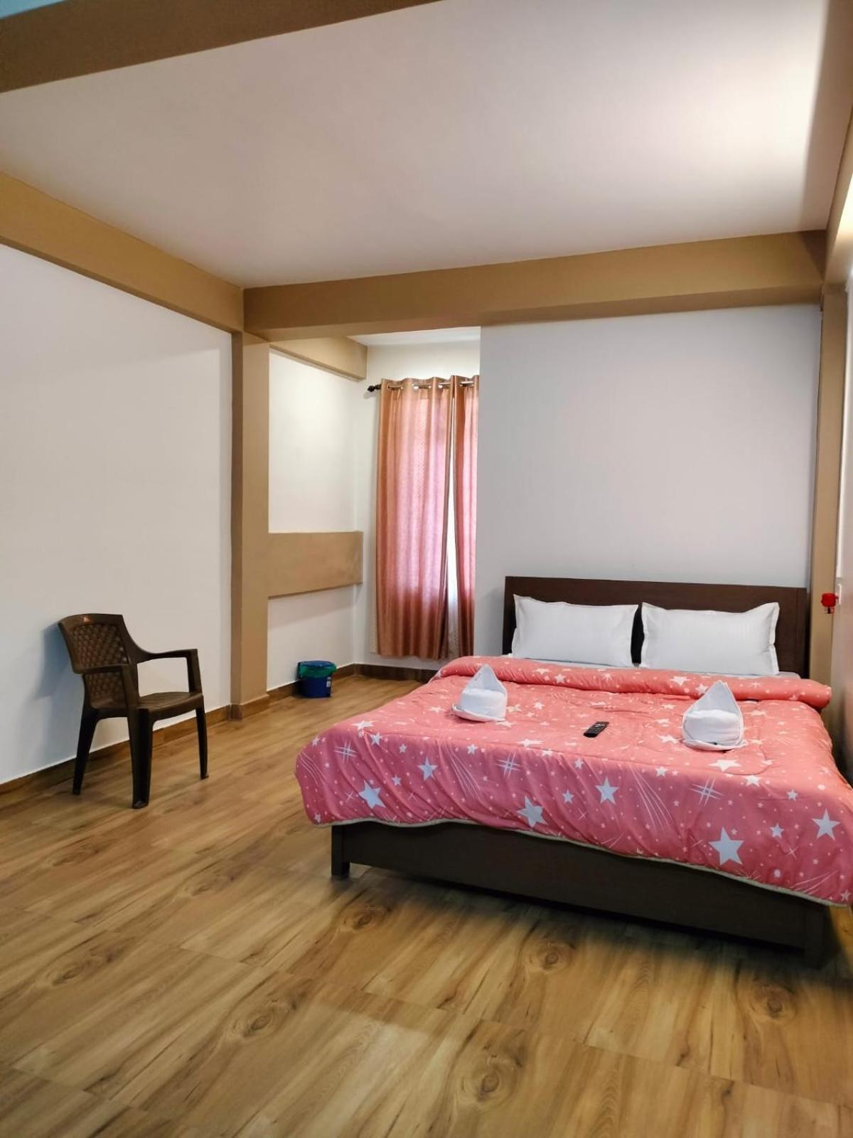 Aroma Inn Shillong Dış mekan fotoğraf