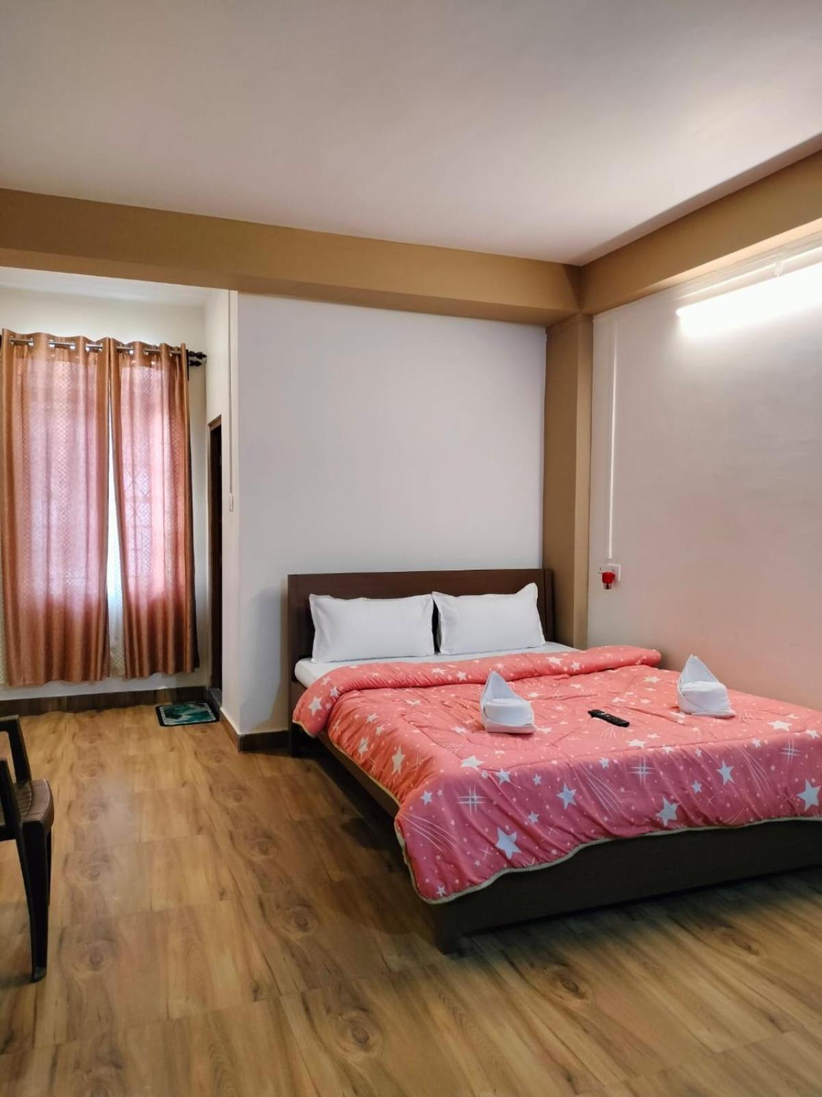 Aroma Inn Shillong Dış mekan fotoğraf