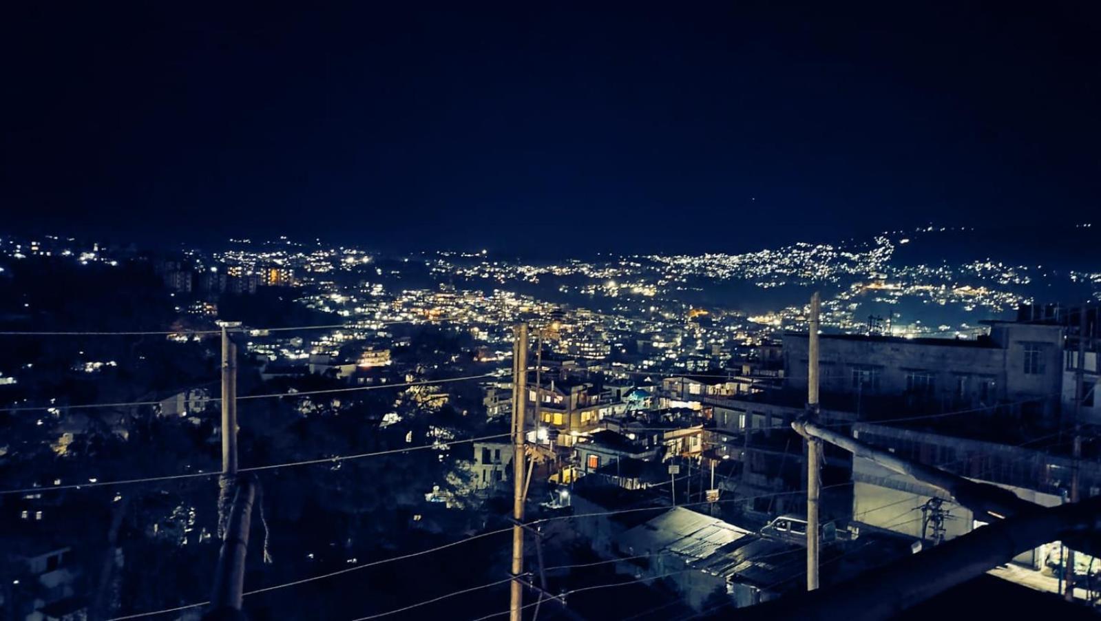 Aroma Inn Shillong Dış mekan fotoğraf
